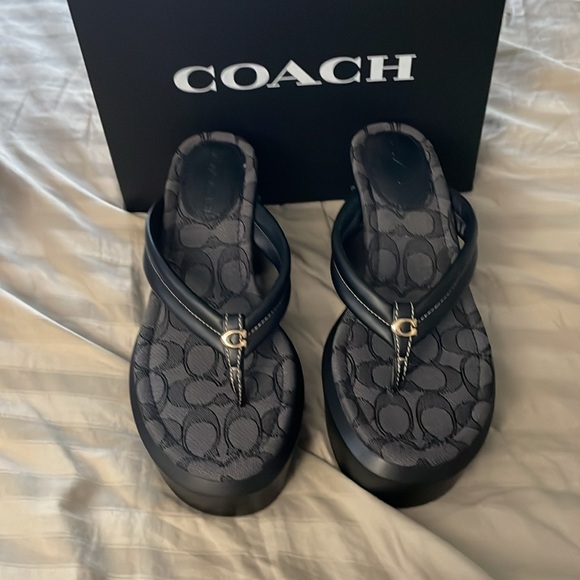 Black leather wedge - Picture 5 of 17